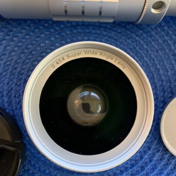 Professional Lens for Cell Phone - Picture 2 of 3